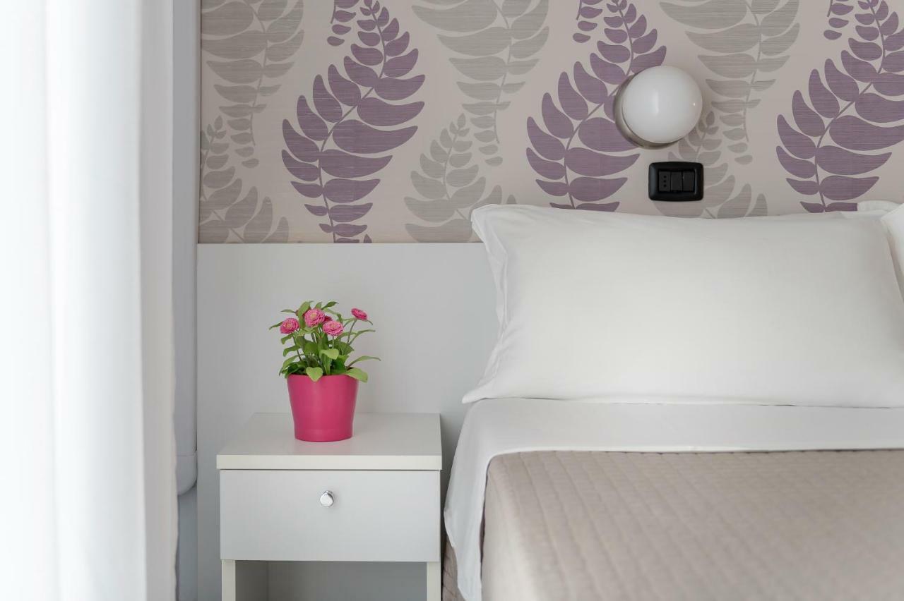 Hotel Ervill ريميني المظهر الخارجي الصورة